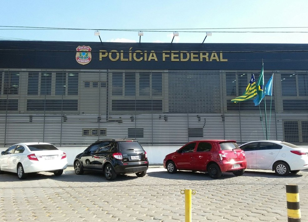 PF investiga suspeito de comercializar cédulas falsas em um grupo de WhatsApp no Piauí
