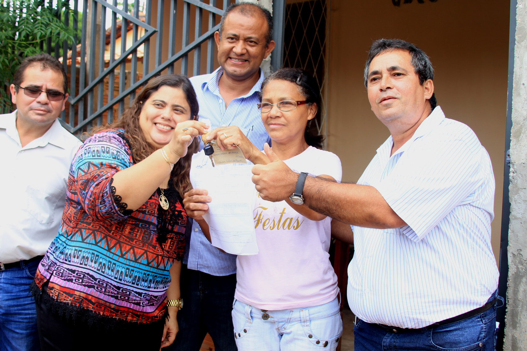 Prefeitura de Altos premia contribuintes municipais