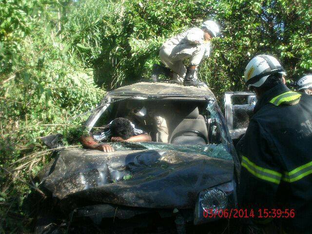 Acidente na BR 343 termina com um morto e três feridos graves