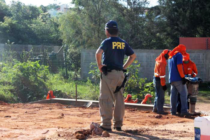 “Se não chover, BR-343 será liberada na noite desta sexta, 24”, informou José Dias, diretor do DER