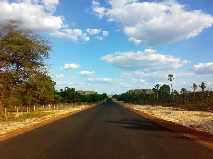 Homem é agredido a coronhadas e tem moto roubada na estrada entre Altos e Coivaras