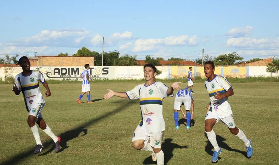 Altos vence o Comercial por 3X0