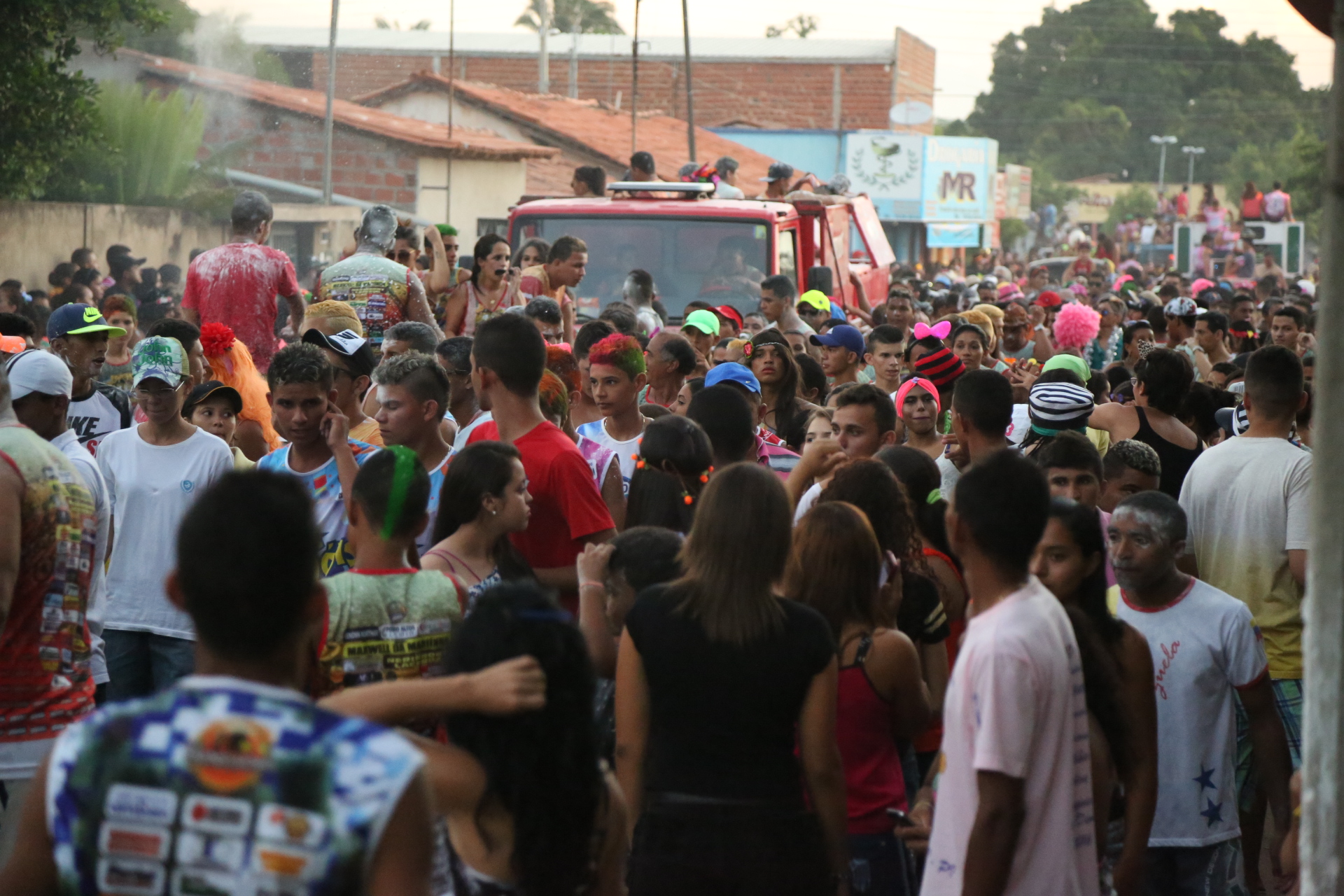 Último dia de Carnaval reúne blocos populares em Altos&#8207;