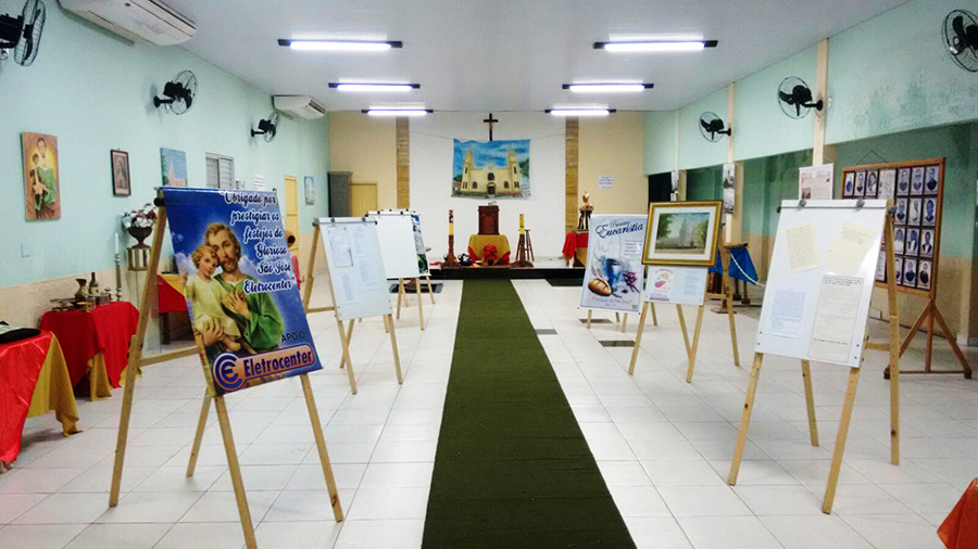 "Na fé da minha Paróquia": exposição apresenta evolução hitórico-religiosa da igreja matriz de São José