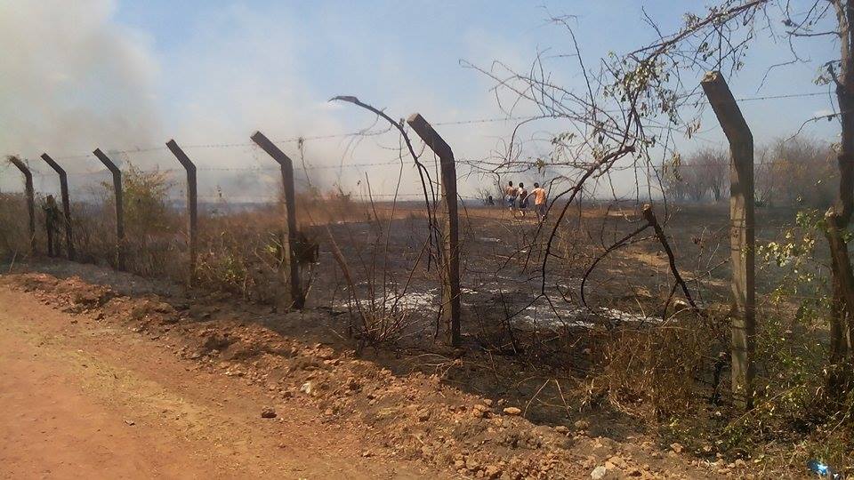 Incêndios assustam moradores de Altos; uma mulher precisou de atendimento médico