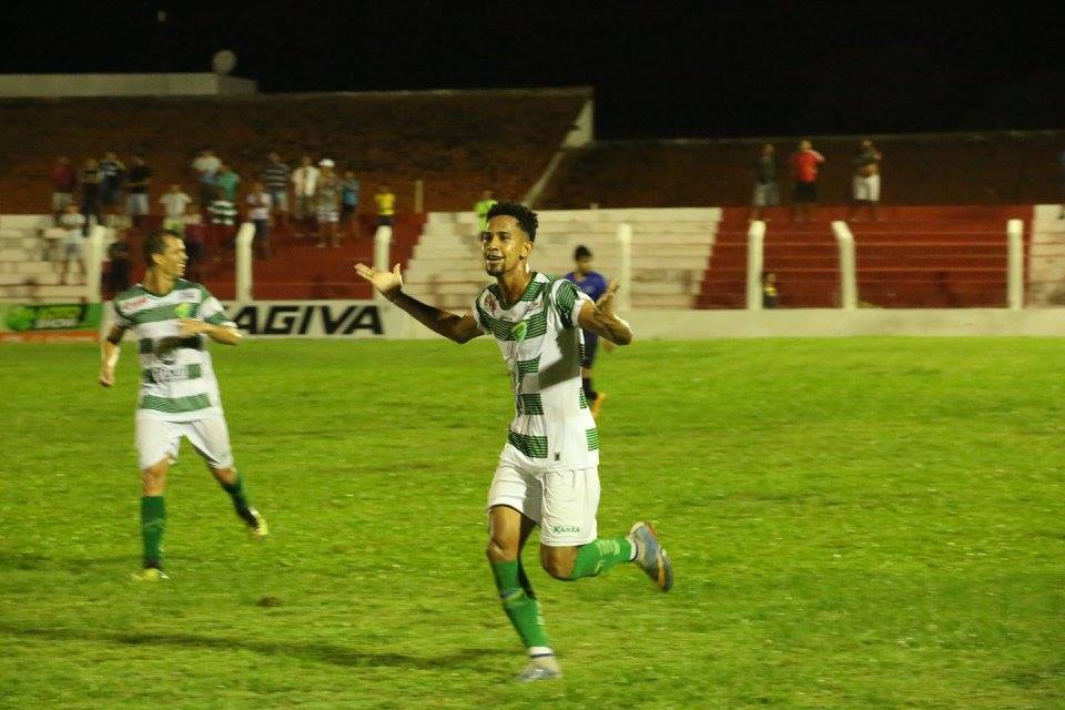 Altos faz 3 a 0 no Parnahyba e encaminha título do Campeonato Piauiense