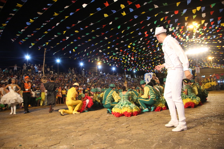 Abertura do 5º Festival Cultural de Altos conta com grande público 