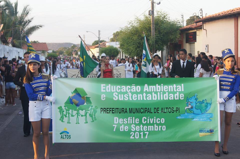 Altos realiza desfile cívico de 7 de Setembro