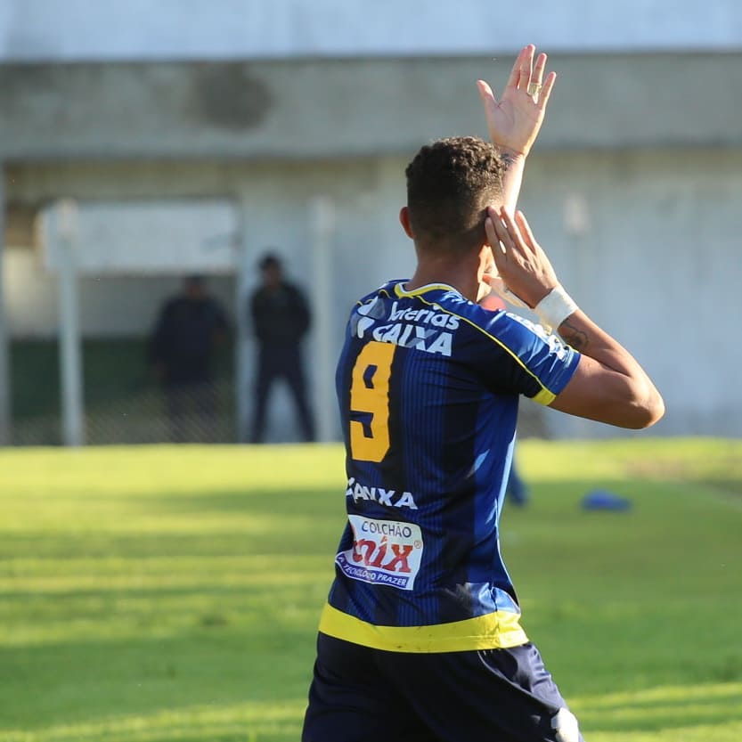 Altos derrota Piauí em grande jogo de sete gols