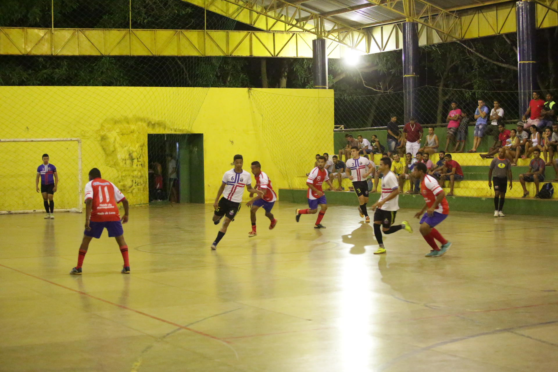 Quinze equipes iniciam disputa pela série B do Campeonato Altoense de Futsal