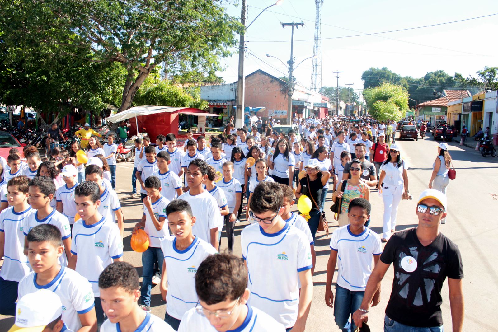 Caminhada marca Dia de Combate à Exploração de Crianças e Adolescentes em Altos