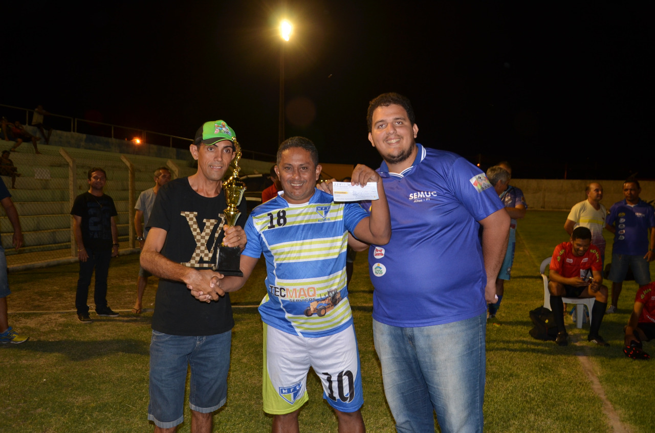 Equipe da comunidade Tamboril vence Campeonato dos Quarentões de Altos