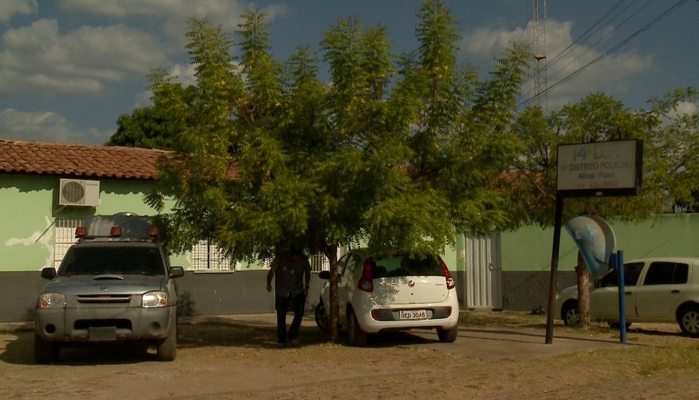 “Lei Maria da Penha”: homem é preso em flagrante acusado de espancar a própria irmã em Altos