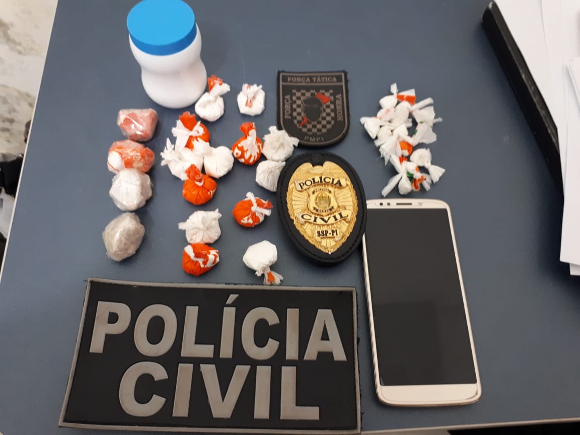 Dois homens são presos por tráfico de drogas em Altos