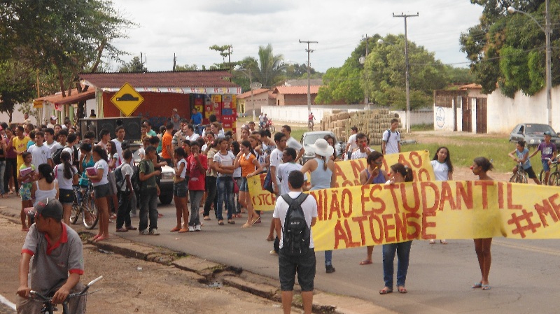 #MeiaJá mobiliza estudantes altoenses