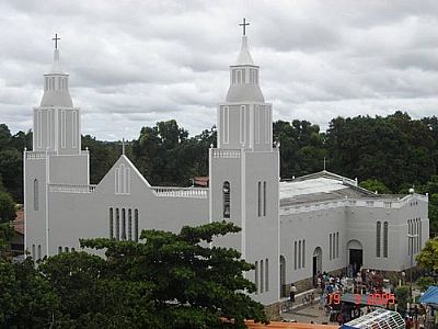 Tropikália anima festa da vitória no aniversário de Altos