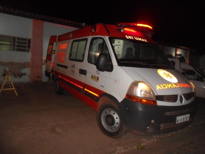 Homem desfere oito facadas na própria esposa no Bairro Tranqueira, em Altos