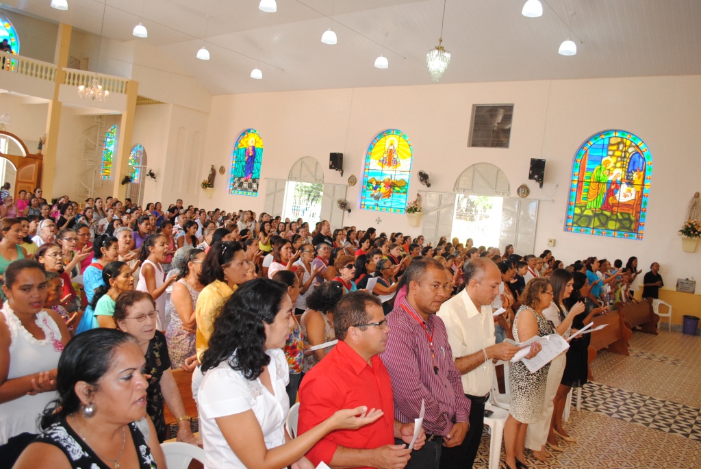 Missa em ação de graças e café da manhã homenageiam mulheres de Altos

