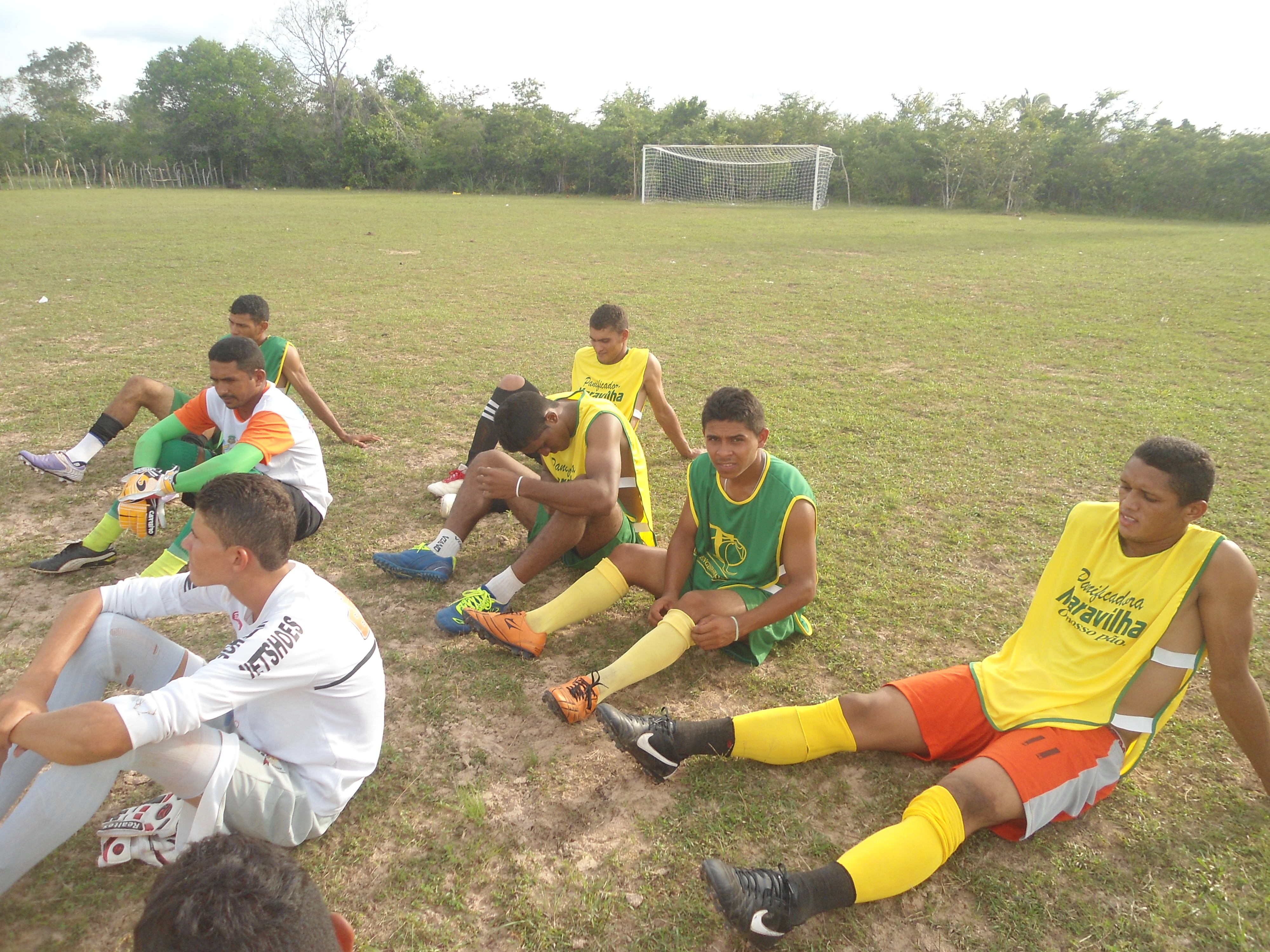 Jogador da Seleção Altoense sofre forte reação alérgica e é hospitalizado às pressas, em Teresina